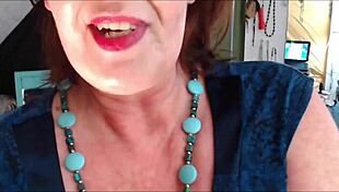 dawn demands you breed her thickness in this retro roleplay fantasy.