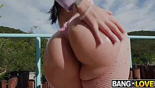 Big booty Morea black ass worship and deep throat 😍