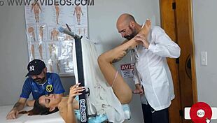 traição ginecologista mete na esposa do corno sem ele saber 😱