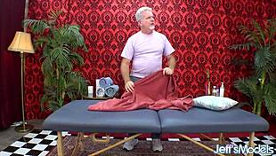 فتاة سمينة كلوي كلاين تحصل على تدليك خاص