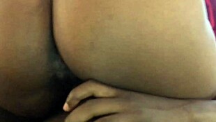 Madrastra cachonda con gran culo le encanta el semen de su hijastro