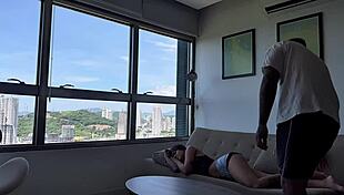 dormiu sem len�ol entao meti gostoso sem d� na gostosa