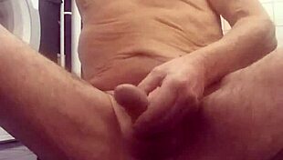 Chris says, Watch my cam show