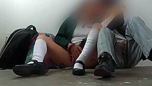 cogiendo con colegiala mexicana en bodega de intendencia