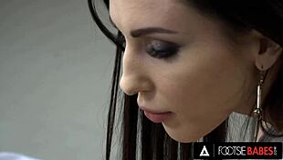 Footsie babes stunning brunette lilu moon gets feet covered in cum 😍