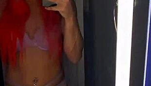 im sick of vanila life need a chicago bull any bbc willin to cum to my recordin studio in the chicago suburbs