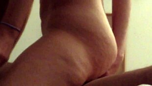 Intriguing homemade milf with perfect buttocks moving in anal action. High definition orgasm included.