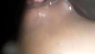 Meu cu fechou ele forçou eu gozei gritando e me caguei 😱