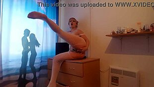 blonde milf masturbate in her bed