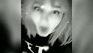 Wow, shemale takes huge dildo in ass 😍