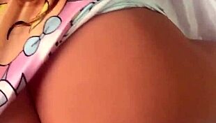 Mau padrasto transando com enteada sexy e inocente sex toy em anal público.