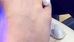 Shemale receives foot treatment