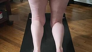 Hot Milf Does Naked Yoga You Can Jerkoff To