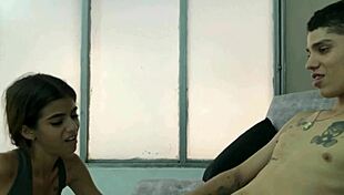 Chica Sexy Delgada Da Una Gran Mamada Y Recibe El Cum En La Boca