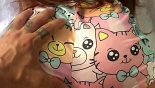 Mau padrasto transando com enteada sexy e inocente sex toy em anal público.