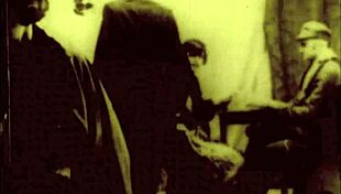 Granny shows off her hairy pussy in vintage fucking scene