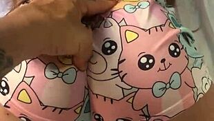 Mau padrasto transando com enteada sexy e inocente sex toy em anal público.