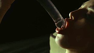 Beautiful Curvy Babe Masturbates With Dildo