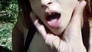 Gulosa chupando o uber 😏