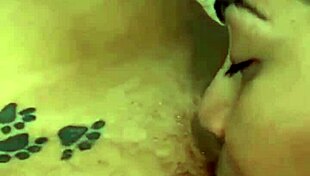 fodendo minha amiga com meu pinto de borracha, ela adora o lesbian vibe 😏