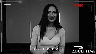 I Watched Euro Hotties Show Off Dripping Pussies In 3-Way Audition