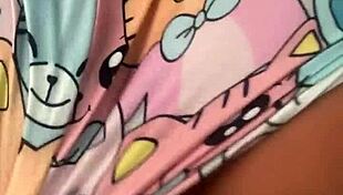 Mau padrasto transando com enteada sexy e inocente sex toy em anal público.