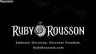 Rákattantam a fényes ajkakra és mély dekoltázsra