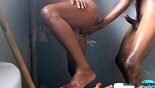 Ebony Babe Gets Fucked With Big Cock