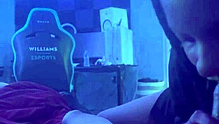 she sucking mad dick for five mins