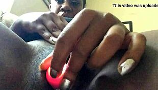 i'm so hungry for more after that creampie, my pussy needs it bad