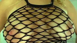 i can't stop staring at this busty fat teen