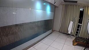 Putaria no pub with big cock creampie