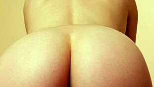 Exhibitionist Virtual Girlfriend Mia Pink Ai Generated