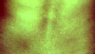 así me cojo el coño de mi esposa en primer plano con saliva y polla grande