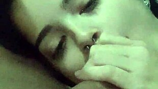 Esposa submissa debora prado faz boquete todo dia a noite antes de ir pra cama