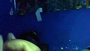 después de la fiesta me escapé de casa para irme a follar al vecino con besos y lamidas.