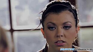 Squirting Lesbians Fingerfuck After Yoga!