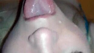 blow job with close up sucking 😏