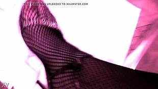 crossdresser piss fun with feet?