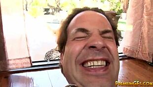 i'm dominatrix babe diamond kitty tuggin on dick after face sittin