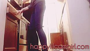 girl ignores you cleaning the kitchen giantess recording