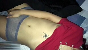 Encuentro a mi hermanastro masturbandose y termino follandomelo