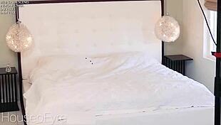 Big Natural Titties and Ass Indica Flower Behind the Scenes