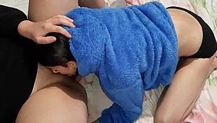 my girlfriend licks my wet pussy hotly, making me orgasm wildly