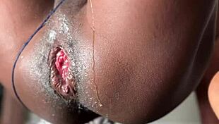 Young Bull Edges And Fists Beautiful Cunt