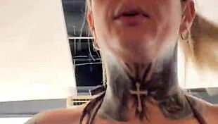 sitting on dick during gym exercises feels amazing! 💪🍆