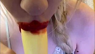 Oh, watch Elza Kom's sweet dance turn into hot cock sucking in lingerie! Bimbo with lipstick gets so sexy and pretty.