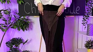 Mature Blonde In Nylon Club Putting On Tights