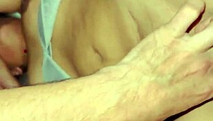 Amiga Recibe Follada Dura Mientras Viene Novio