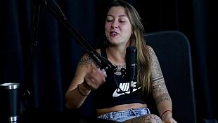 não faria alguns tipos de fetiches? gosta de uns brinquedinhos e as polêmicas do se pegaria - flor de damiana watch on sheer red